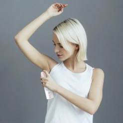 8x4 Deodorant Spray N°3 Velvet Blossom -Mandarina Duck Fragrances-Shop MAM 9795925 SHOP IMAGE 1.4